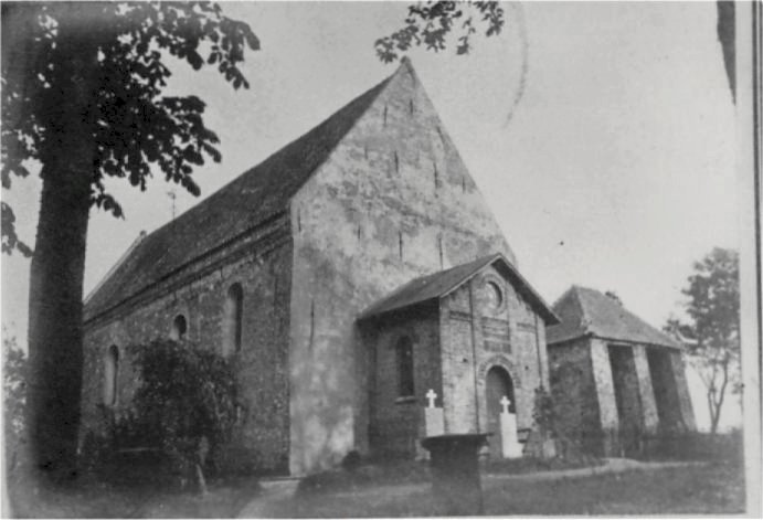 Datei:Kirche Westerende-Kirchloog.jpg