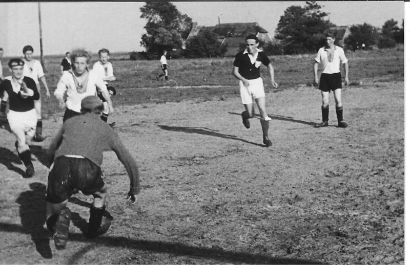 Datei:Sportplatz.jpg