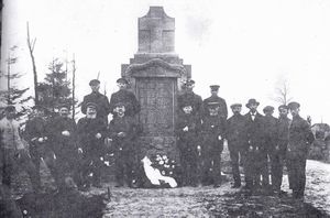 Denkmal für Gefallene 1914-1918 am Friedhof.jpg