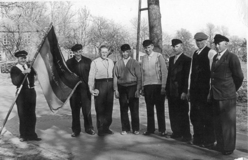 Datei:Gewinn der Boßelmeisterschaft.jpg