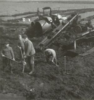 Torfstechen in Bangstede am Totenweg - 4.jpg
