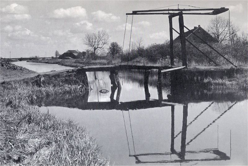 Datei:Klappbrücke in 50er Jahren.jpg