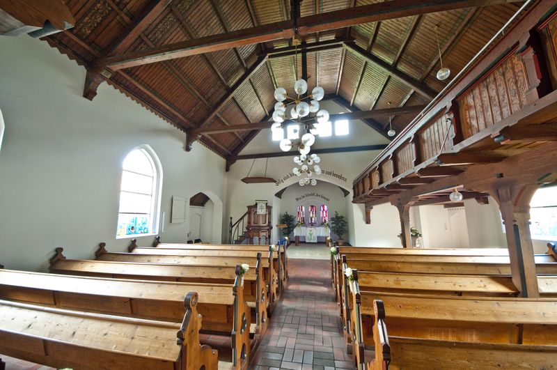 Datei:Kirche Ihlowerfehn - innen.jpg