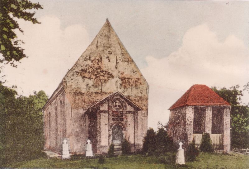 Datei:Kirche Westerende-Kirchloog Archiv Hoehle groß.jpg