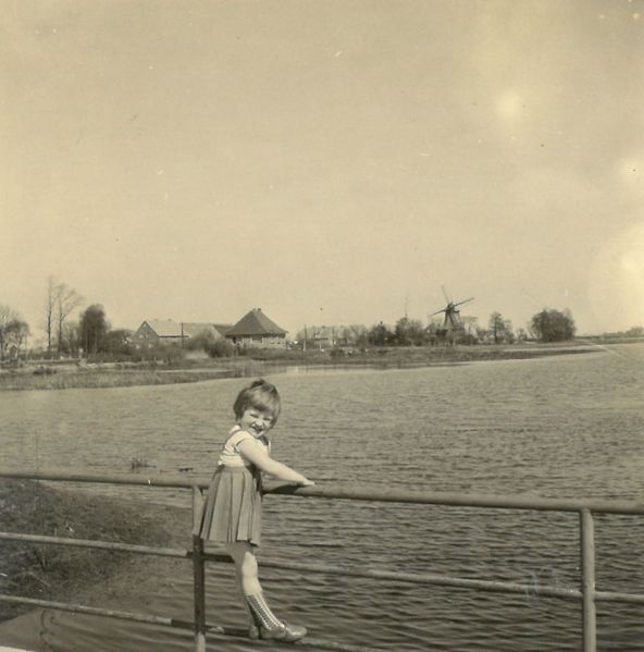 Datei:Sandwater 2.jpg