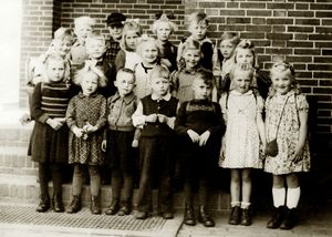 1952-04-01 Einschulung 01.jpg