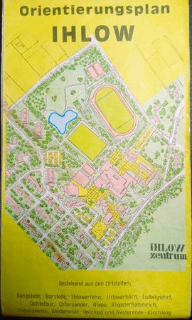 Orientierungsplan IHLOW (Straßenplan) aus den 1970er 1980er Jahren und zeigt die wohl ursprüngliche Planung des neuen Zentrums der neu gegründeten Gemeinde Ihlow in Ihlowerfehn