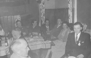 Essen und Trinken beim Vereinsfest vom Boßelverein "Liek ut".jpg