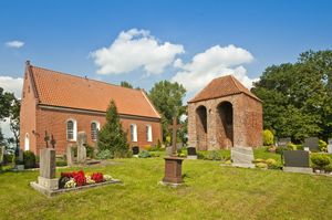 Kirche in Barstede.jpg