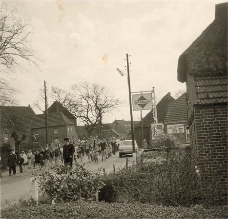 Umzug zum Zeltfest in den 1960er Jahren