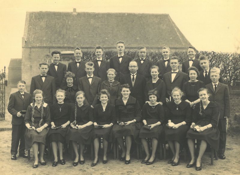 Datei:Konfirmation 1961.jpg