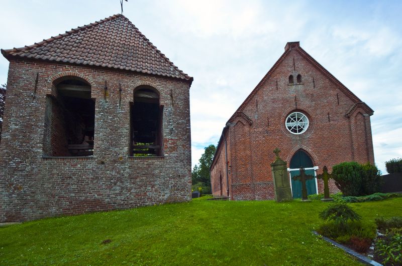 Datei:Kirche Bangstede 00002.jpg
