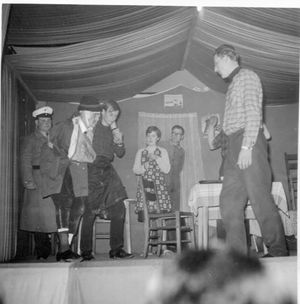 Theatergruppe von „Liek ut“ - 4.jpg