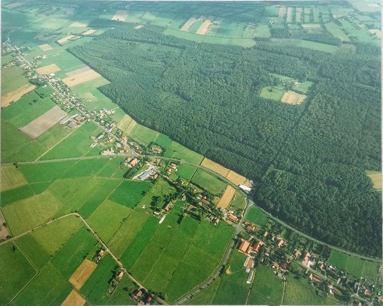 Datei:Luftbild Ludwigsdorf aus Richtung Nordwest Kreuzungsbereich Plaggefelder Straße, Münkeweg, Kirchdorfer Straße, Ostende.jpg